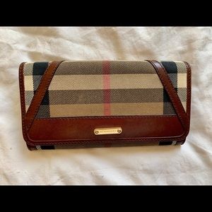 Burberry wallet